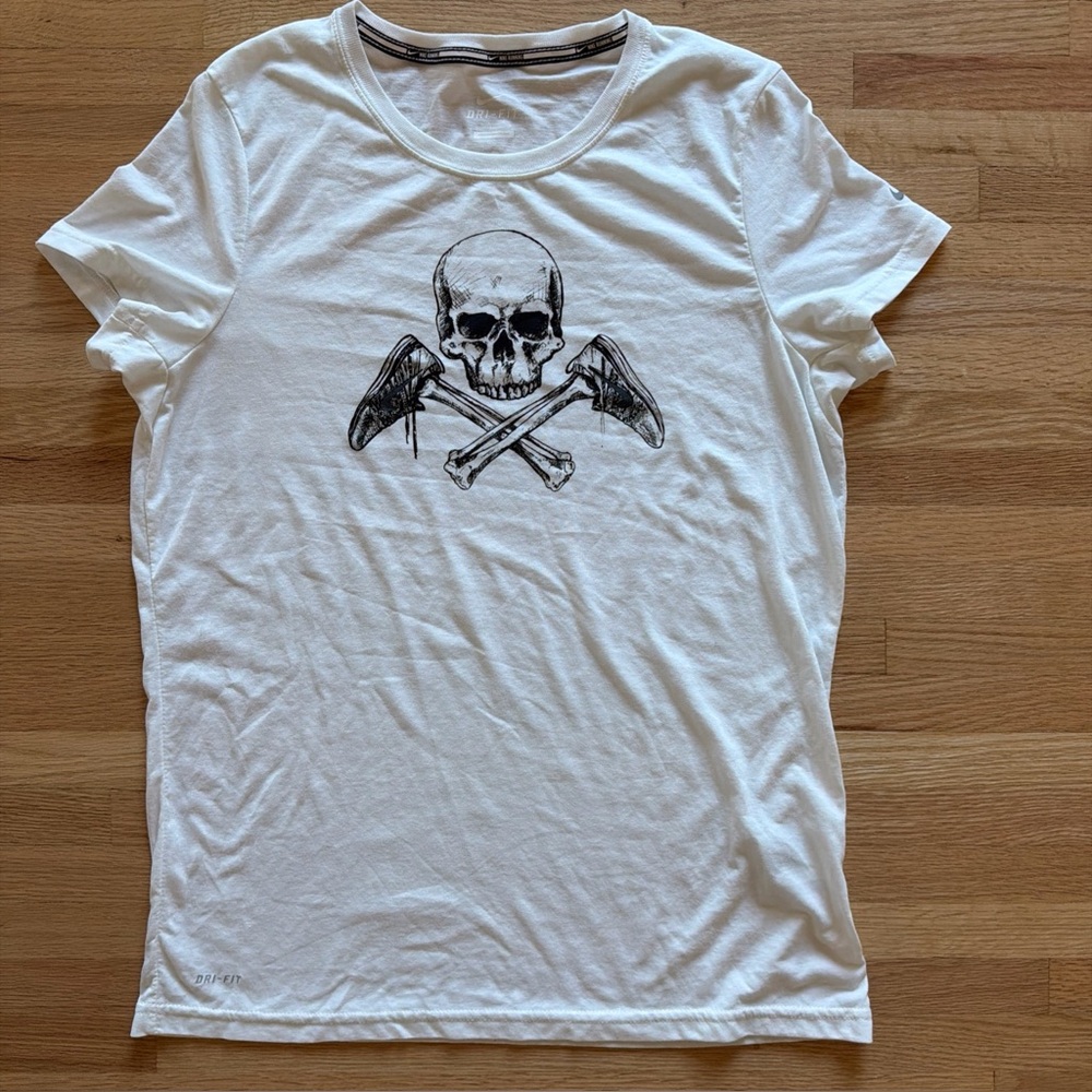 Nike Running White Dri Fit Short Sleeve T Shirt Women's M Skull Bone 682971-100